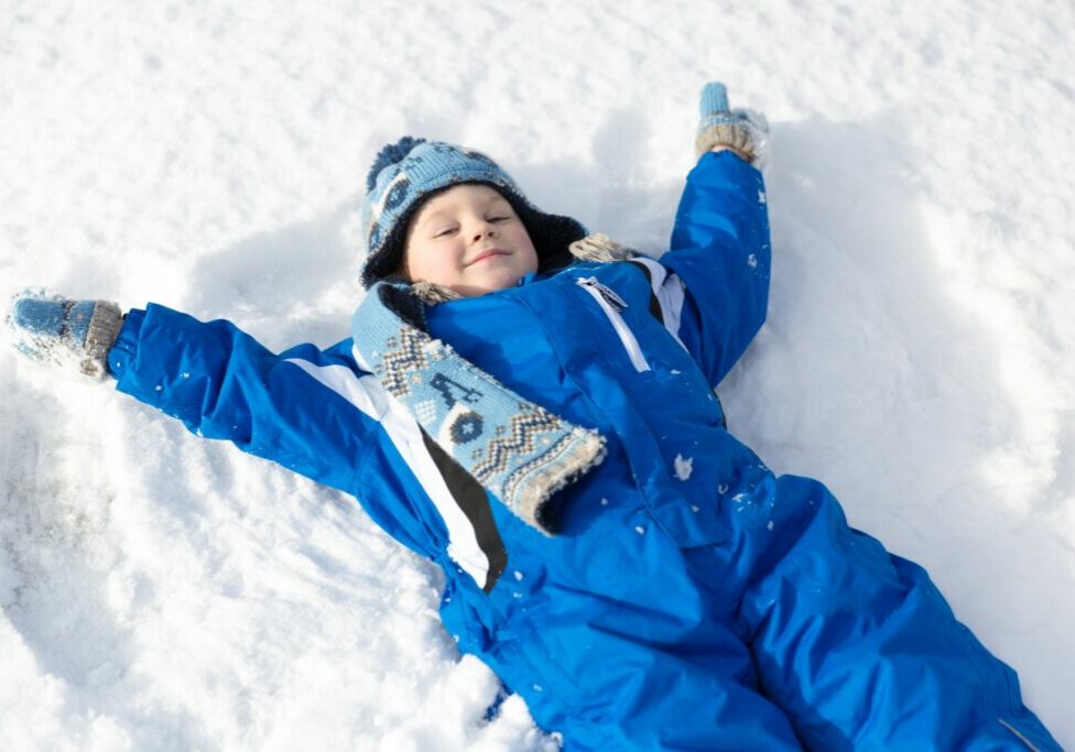 boy-making-snow-angel-1443538838pyr-public-domain